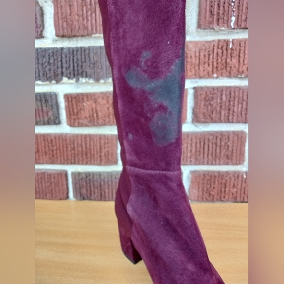 NWT Stuart Weitzman 'Gillian' Knee High Genuine Suede Heeled Boots in Burgundy - Picture 10 of 14